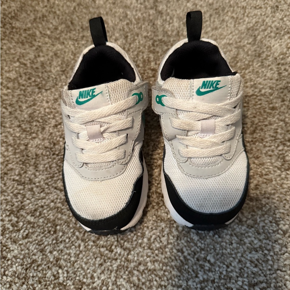 Nike Kids White and Green Sneakers